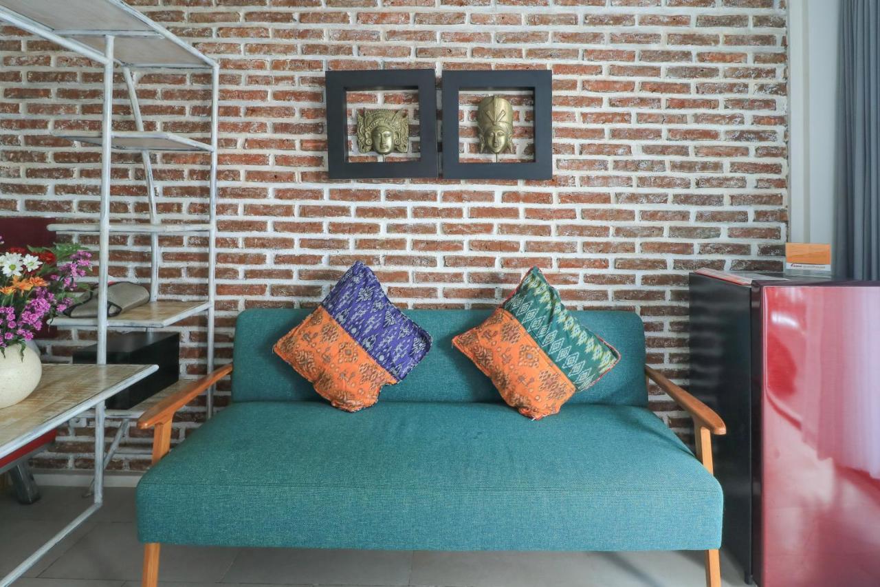 Base Guest House Canggu  Ngoại thất bức ảnh